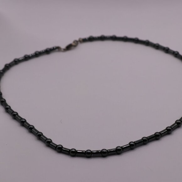Men's 16" Round and Cylindrical Hematite Beaded Necklace/Choker - Picture 3 of 4